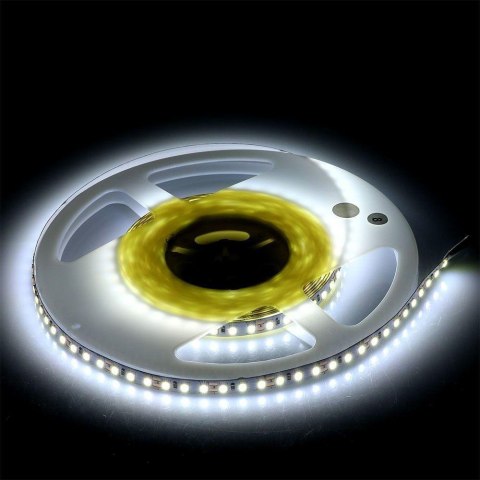 Taśma LED V-TAC 12V SMD3528 600LED IP20 8W/m VT-3528 IP20 6500K 800lm