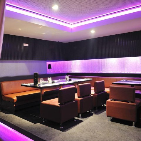 Taśma LED V-TAC 12V SMD5050 150LED IP65 rękaw 4W/m VT-5050 30-IP65 RGB 70lm