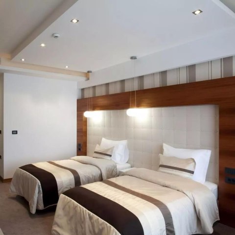 Oczko V-TAC GU10 kwadrat ruchome chrom VT-779-CH-SQ